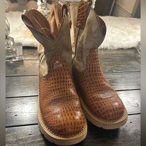 Fat baby ostrich and baby blue suede 5Y 6W  flaws